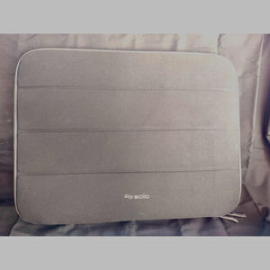 Solo Black 17" Laptop Sleeve, Fleece Lining
